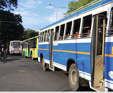 private bus