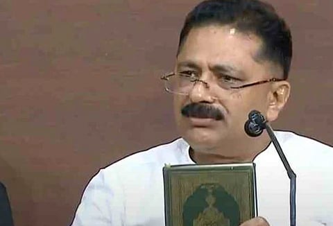 KT Jaleel against Youth Congress