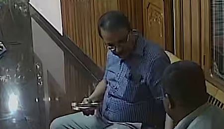Custodial beating : 'ഒത്തു തീർപ്പിന് പണം നൽകിയില്ല, ഹോട്ടലിൽ വച്ച് ക്രൂര മർദ്ദനം ഏറ്റിരുന്നു, കാറിൽ വച്ച് പണം തിരികെ വാങ്ങി, 5000 രൂപ മാത്രമാണ് തന്നത്': പീച്ചി കസ്റ്റഡി മർദ്ദന കേസിൽ പരാതിക്കാരൻ
