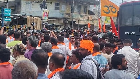 Ganesh procession : ഗണേശ ഘോഷയാത്രയ്ക്കിടെ ഉണ്ടായ സംഘർഷം : മദ്ദൂരിലെ സ്ഥിതിഗതികൾ നിയന്ത്രണ വിധേയമാണെന്ന് മന്ത്രി പരമേശ്വര