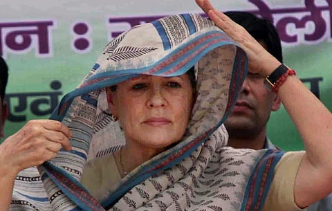 Sonia Gandhi : സോണിയ ഗാന്ധിയുടെ പേര് വോട്ടർ പട്ടികയിൽ ഉൾപ്പെടുത്തിയതിൽ വ്യാജരേഖ ചമച്ചെന്ന ഹർജി തള്ളി കോടതി