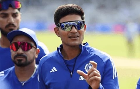 Shubman Gill : ഇന്ത്യ - പാക് ഏഷ്യ കപ്പ് മത്സരം : തിരിച്ചടിയായി ശുഭ്മൻ ഗില്ലിന് പരിക്കെന്ന് വിവരം, പകരക്കാരനായി സഞ്ജു സാംസണോ ?
