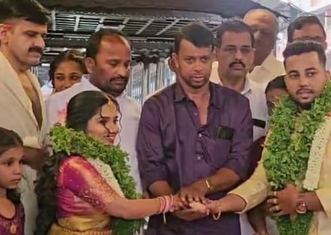VS Sujith : ക്രൂരമായ കസ്റ്റഡി മർദ്ദനത്തിൻ്റെ ഇര : കുന്നംകുളം യൂത്ത് കോൺഗ്രസ് മണ്ഡലം പ്രസിഡൻ്റ് VS സുജിത്ത് വിവാഹിതനായി