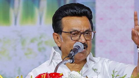 Stalin : 'ഡി എം കെ പൊതു സേവനത്തിന് പ്രതിജ്ഞാബദ്ധമാണ് ': 'അൻബുക്കരങ്ങൾ' പദ്ധതിക്ക് തുടക്കം കുറിച്ച് MK സ്റ്റാലിൻ