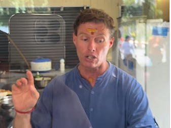 foreigner speaking fluent Kannada
