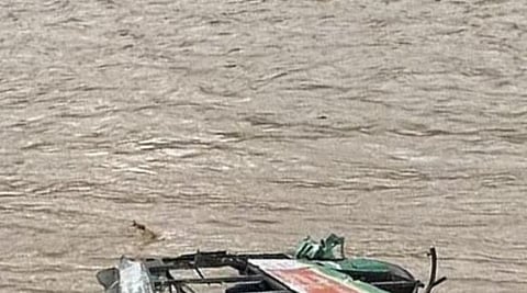 Heavy rain : ഹിമാചലിൽ കനത്ത മഴ: യെല്ലോ അലർട്ട്, 566 റോഡുകൾ അടച്ചു