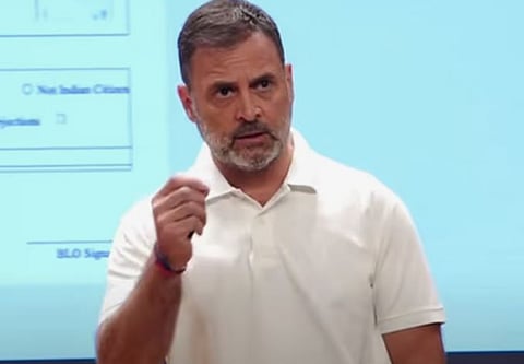 Rahul Gandhi : 'കർണാടക, മഹാരാഷ്ട്ര, ഹരിയാന, യുപി എന്നിവിടങ്ങളിൽ വോട്ടർമാരുടെ 'കൂട്ട ഡിലീറ്റ്', വ്യാജ ലോഗിൻ, മൊബൈൽ നമ്പറുകൾ, ജനാധിപത്യത്തിൻ്റെ 'കൊലയാളികളെ' EC സംരക്ഷിക്കുന്നു, 100% സത്യം': രാഹുൽ ഗാന്ധി