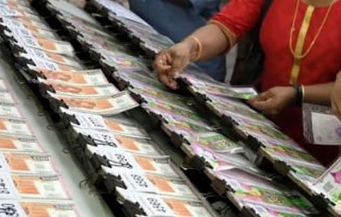 GST : ലോട്ടറിക്ക് 40 % GST : സമ്മാനങ്ങളുടെ എണ്ണം കുറയ്ക്കും