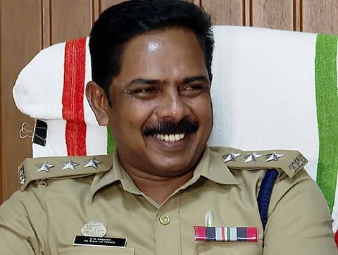 DYSP : SFI പ്രവർത്തകർക്ക് നേരെ ലാത്തി ചാർജ് : കോട്ടയം DYSPക്ക് ക്രൈം ബ്രാഞ്ചിലേക്ക് സ്ഥലംമാറ്റം