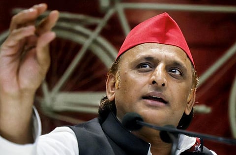 Aadhaar : 'നീതിയുക്തമായ തിരഞ്ഞെടുപ്പ് ഉറപ്പാക്കാൻ ആധാർ കാർഡിൽ ചിപ്പുകൾ വേണം': അഖിലേഷ് യാദവ്