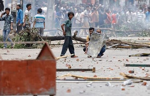 Conflict : ബംഗ്ലാദേശിൽ വീണ്ടും സംഘർഷം പടർന്നു പിടിക്കുന്നു : 3 പേർ കൊല്ലപ്പെട്ടു, സൈന്യത്തെയും പോലീസിനെയും വിന്യസിച്ചു