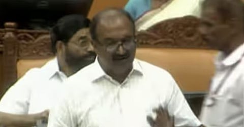 Kerala Assembly : ധന പ്രതിസന്ധി : നിയമസഭയിൽ അടിയന്തര പ്രമേയത്തിന് അനുമതി, 12 മുതൽ 2 മണിക്കൂർ ചർച്ച 