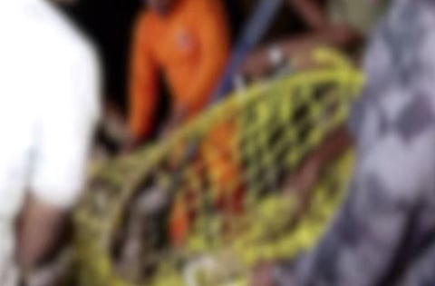 Manhole : കട്ടപ്പനയിൽ മാലിന്യ ടാങ്കിൽ കുടുങ്ങി മരിച്ച തൊഴിലാളികളുടെ പോസ്റ്റ്‌മോർട്ടം ഇന്ന് : മന്ത്രി കളക്ടറോട് റിപ്പോർട്ട് തേടി