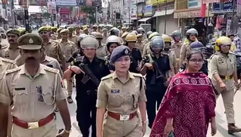 Drones : ബറേലിയിലെ സംഘർഷം: വെള്ളിയാഴ്ച പ്രാർത്ഥനയ്ക്ക് മുന്നോടിയായി കനത്ത സുരക്ഷ, ഡ്രോണുകൾ വിന്യസിച്ചു, ഇൻ്റർനെറ്റ് വിച്ഛേദിച്ചു