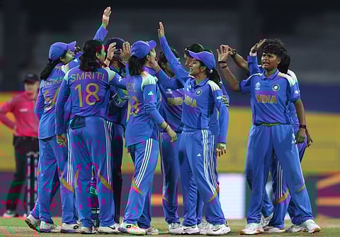 India : വനിതാ ലോകകപ്പ്: കൊളംബോയിലും പാകിസ്ഥാൻ തകർന്നടിഞ്ഞു, 88 റൺസിന് തകർത്ത് ഇന്ത്യ അപരാജിത മുന്നേറ്റം തുടരുന്നു