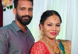 Suicide : കുട്ടിയെ സഹോദരിയെ ഏൽപ്പിച്ച് അധ്യാപികയും ഭർത്താവും ജീവനൊടുക്കി: സാമ്പത്തിക ബാധ്യത എന്ന് സംശയം