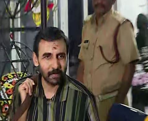 Sabarimala : 'വിവാദത്തിലേക്ക് തന്ത്രിമാരെ വലിച്ചിഴയ്ക്കുന്നില്ല, കത്തുകൾക്ക് രേഖ ഉണ്ട്': PS പ്രശാന്ത്, കടകംപള്ളി സുരേന്ദ്രനെതിരെ VD സതീശൻ, ഉണ്ണിക്കൃഷ്ണൻ പോറ്റിക്കായി മുരാരി ബാബു അനധികൃതമായി ഇടപെട്ടുവെന്ന് കണ്ടെത്തൽ