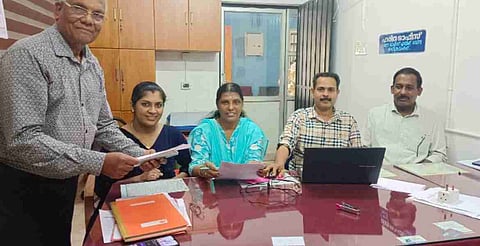 77ാം വയസ്സില്‍ ബിരുദ പഠനത്തിനൊരുങ്ങി നാരായണന്‍ മാസ്റ്റര്‍ 
