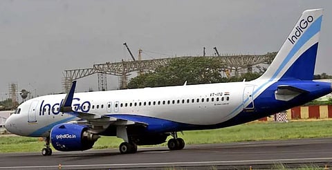 IndiGo : ചെന്നൈയിൽ ഇറങ്ങുന്നതിന് മുമ്പ് ഇൻഡിഗോ വിമാനത്തിൻ്റെ വിൻഡ്ഷീൽഡ് പൊട്ടി: യാത്രക്കാർ സുരക്ഷിതർ