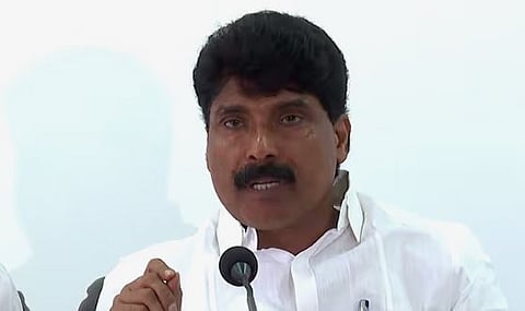 Sabarimala : 'കേരളം രൂപം കൊണ്ടതിന് ശേഷം ഔദ്യോഗിക തലത്തിൽ നടന്ന ഏറ്റവും വലിയ കൊള്ള': ശബരിമല സ്വർണ്ണക്കൊള്ളയെ കുറിച്ച് T സിദ്ദിഖ് MLA
