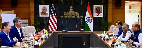 US : നിയുക്ത US അംബാസഡർ സെർജിയോ ഗോർ വാണിജ്യ സെക്രട്ടറി രാജേഷ് അഗർവാളുമായി കൂടിക്കാഴ്ച നടത്തി