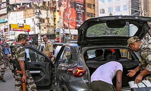 EC : ബിഹാർ തെരഞ്ഞെടുപ്പ് : പണം, മദ്യം എന്നിവയുടെ നീക്കം തടയാൻ ആവശ്യപ്പെട്ട് EC