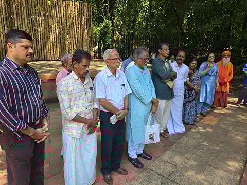 'മനുഷ്യരില്ലാത്ത ഭൂമിയിലേക്കുള്ള ദൂരം കുറഞ്ഞു വരുന്നു': കുമാർ കലാനന്ദമണി