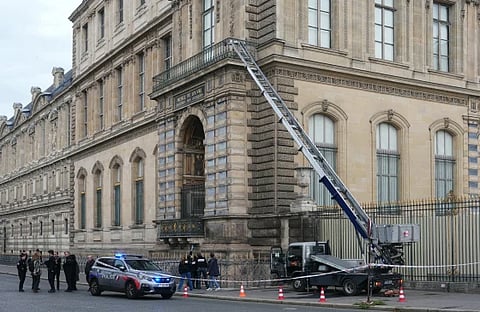Louvre Museum