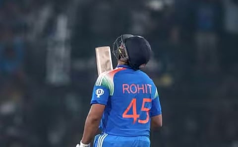 India vs Australia : ഇന്ത്യ vs ഓസ്ട്രേലിയ : രോഹിത്, കോഹ്‌ലി, ഗിൽ എന്നിവർ പുറത്ത്, ഇന്ത്യയെ രക്ഷിക്കാൻ 'സർപ്പഞ്ച് സാബ്' കളത്തിൽ, കളി മുടക്കി മഴ  