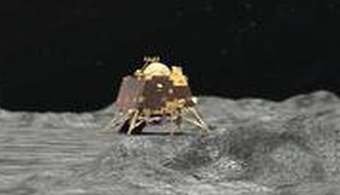 ISRO : 'ചന്ദ്രയാൻ -2 സൂര്യൻ ചന്ദ്രനിൽ ചെലുത്തുന്ന സ്വാധീനം ആദ്യമായി നിരീക്ഷിച്ചു': ISRO
