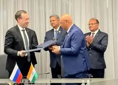 ഇന്ത്യൻ വ്യോമയാന ചരിത്രത്തിലെ നാഴികക്കല്ല്: സമ്പൂർണ യാത്രാ വിമാനം നിർമ്മിക്കാൻ HAL റഷ്യൻ കമ്പനിയുമായി കൈ കോർത്തു | HAL