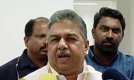 'ആശങ്ക പരിഹരിക്കും, മന്ത്രിസഭാ യോഗത്തിൽ CPIയുടെ 4 മന്ത്രിമാർ ഉണ്ടാകും, ഹെഡ്ഗേവാറിനെ കുറിച്ച് പഠിപ്പിക്കാൻ സുരേന്ദ്രൻ പറയുമ്പോൾ സൗകര്യമില്ലെന്നാണ് മറുപടി': സജി ചെറിയാൻ | CPI