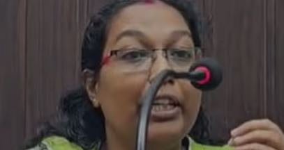 ലൈഫ് പദ്ധതിയിൽ വീട് ലഭിച്ചില്ല: നാഗലശ്ശേരി പഞ്ചായത്തിന് മുന്നിൽ ആത്മഹത്യ ചെയ്യുമെന്ന്  വീട്ടമ്മയും കുടുംബവും | Suicide