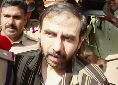 ശബരിമല സ്വർണക്കൊള്ള: ഉണ്ണിക്കൃഷ്ണൻ പോറ്റിയെ റിമാൻഡ് ചെയ്തു; കട്ടിളപ്പാളിയിലെ സ്വർണ കവർച്ച കേസിൽ അറസ്റ്റ് ഉടൻ | Sabarimala