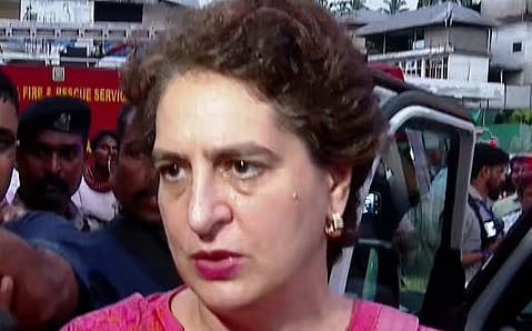 'SIR തിരഞ്ഞെടുപ്പിനെ ചതിക്കാനുള്ള നീക്കം, അതി ശക്തമായി എതിർക്കും': പ്രിയങ്ക ഗാന്ധി | SIR