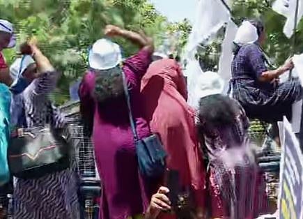 സെക്രട്ടറിയേറ്റ് പടിക്കൽ നടത്തി വന്ന രാപ്പകൽ സമരം ആശമാർ 266-ാം ദിവസം അവസാനിപ്പിക്കുന്നു: സുപ്രധാന തീരുമാനം, ഇനി ജില്ലകളിലേക്ക് | ASHA workers