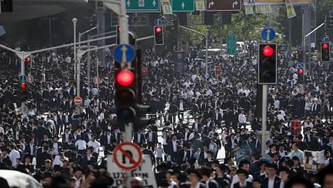 നിർബന്ധിത സൈനിക സേവനം: നെതന്യാഹുവിന് എതിരെ തിരിഞ്ഞ് തീവ്ര ഓർത്തഡോക്സ് ജൂതർ; ജറുസലേമിൽ വൻ പ്രതിഷേധ റാലി | Jews