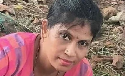 പ്രണയം എതിർത്തു; ബെംഗളൂരുവിൽ 34-കാരിയെ കൊലപ്പെടുത്തിയത് മകളും സുഹൃത്തുക്കളും ചേർന്ന്; കൂടുതൽ വിവരങ്ങൾ പുറത്ത് | Murdered