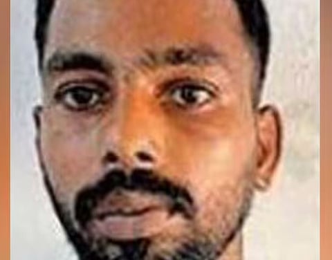 കൊച്ചുവേളി റെയിൽവേ സ്റ്റേഷനിൽ നടിയോട് ലൈംഗികാതിക്രമം: പോർട്ടർ അറസ്റ്റിൽ, സസ്പെൻഡ് ചെയ്തു | Actress