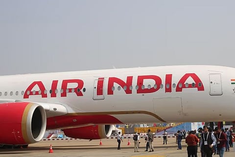 എയർ ഇന്ത്യ വിമാനത്തിന് ഭോപ്പാലിൽ അടിയന്തര ലാൻഡിങ് : വിമാനത്തിൽ ഉണ്ടായിരുന്നത് 172 യാത്രക്കാർ | Air India