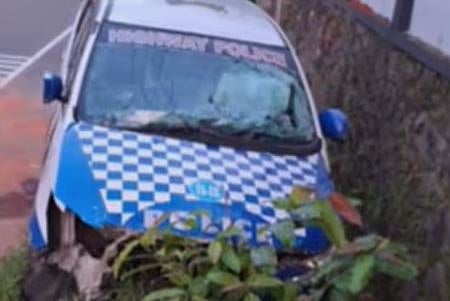 കോട്ടയം പാലായിൽ ഹൈവേ പോലീസിൻ്റെ വാഹനം അപകടത്തിൽപ്പെട്ടു: 3 പോലീസുകാർക്ക് പരിക്ക് | Police