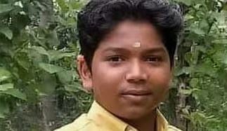 പാലക്കാട് വാഹനാപകടം : സബ് ജില്ലാ കലോത്സവത്തിൽ പങ്കെടുക്കാൻ പോയ പ്ലസ് ടു വിദ്യാർത്ഥിക്ക് ദാരുണാന്ത്യം | Accident