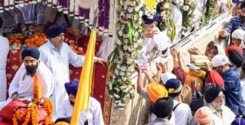 'ഇവർ സിഖുകാരല്ല, ഹിന്ദുക്കളാണ്': ഗുരു നാനാക്ക് ജയന്തി തീർത്ഥാടകരെ തിരിച്ചയച്ച് പാകിസ്ഥാൻ | Pilgrims