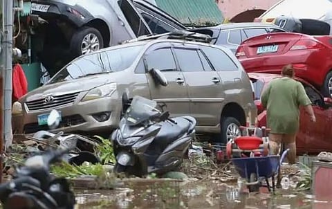 ഫിലിപ്പീൻസിൽ കനത്ത നാശം വിതച്ച് കൽമേഗി ചുഴലിക്കാറ്റ് : 58 മരണം, 13 പേരെ കാണാതായി, രക്ഷാദൗത്യത്തിനിടെ ഹെലികോപ്റ്റർ തകർന്നു | Typhoon Kalmaegi