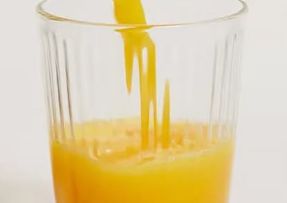 ജ്യൂസാണെന്ന് കരുതി കുളമ്പ് രോഗത്തിനുള്ള മരുന്ന് കുടിച്ചു: പാലക്കാട്ട് 2 കുട്ടികൾ ആശുപത്രിയിൽ | Juice