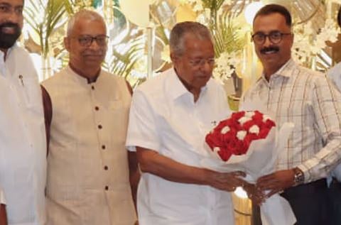 മുഖ്യമന്ത്രി പിണറായി വിജയൻ കുവൈത്തിൽ എത്തി: ഔദ്യോഗിക സ്വീകരണം | Kuwait