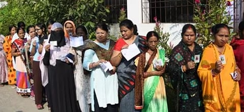 ബീഹാർ തിരഞ്ഞെടുപ്പ് ആദ്യഘട്ട വോട്ടെടുപ്പ്: 11 മണി വരെ 27.65% പോളിംഗ്; പട്‌നയിൽ ഏറ്റവും കുറഞ്ഞ പോളിംഗ്, 23.71% രേഖപ്പെടുത്തി | Bihar election