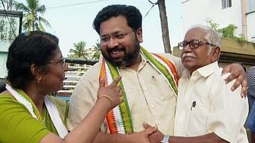 KS ശബരീനാഥൻ തദ്ദേശ ഗോദയിൽ സജീവം: വോട്ട് തേടി ശാസ്തമംഗലത്തെ വീടുകളിൽ | KS Sabarinathan