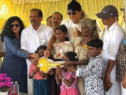 കൊച്ചിയമ്മയ്ക്കും കുഞ്ഞുങ്ങള്‍ക്കും 
ബോചെയുടെ സ്‌നേഹവീട് | Boche's loving home