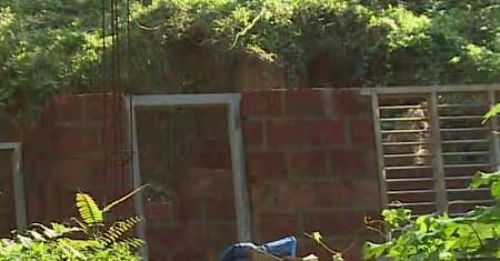 മണ്ണെടുത്തതിന് 50,000 രൂപ പിഴ: ബളാലിലെ നിർധന കുടുംബത്തിന് പിന്തുണയുമായി കോൺഗ്രസ് | Congress